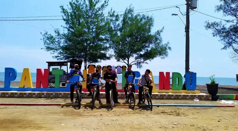 Latihan Gabungan Sepeda Sehat Pramuka Penegak SMK Bhakti Praja Batang